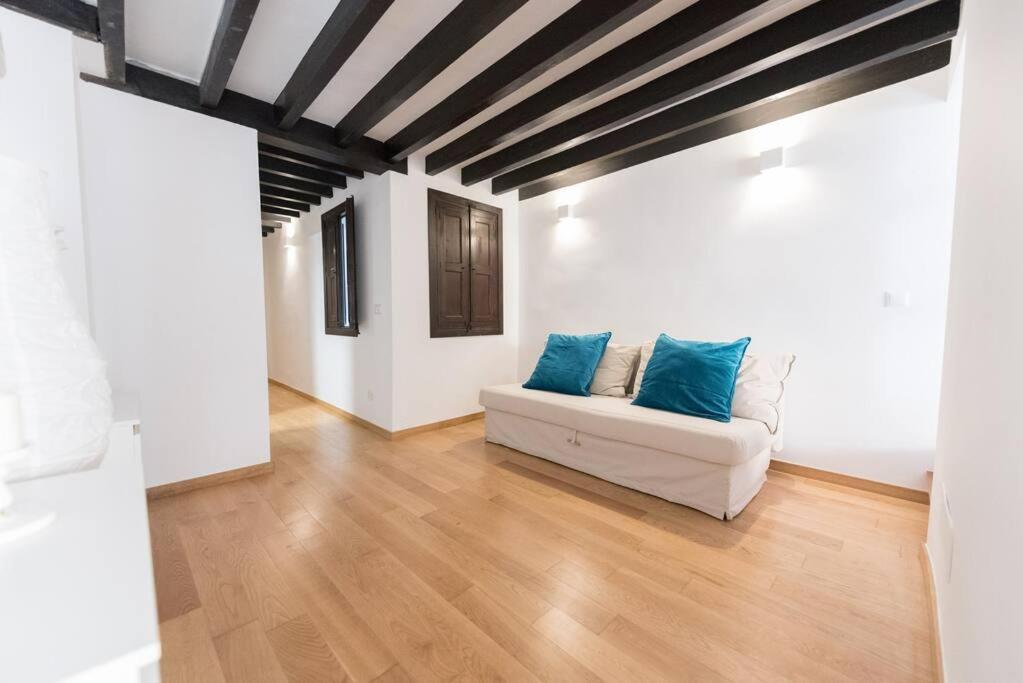 Loft En El Corazon De Palma Cerca De La Catedralアパートメント エクステリア 写真